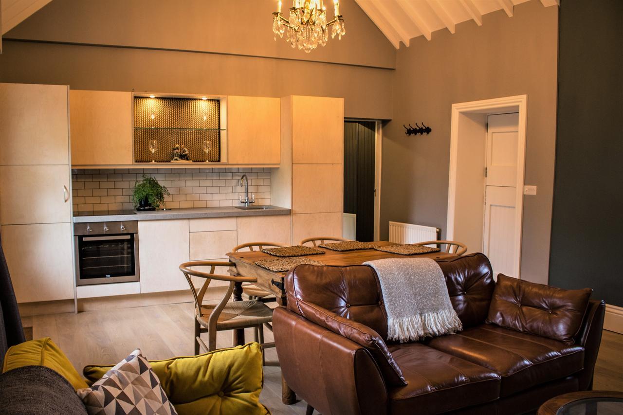 Storytellers Cottage Ballycotteen Екстериор снимка