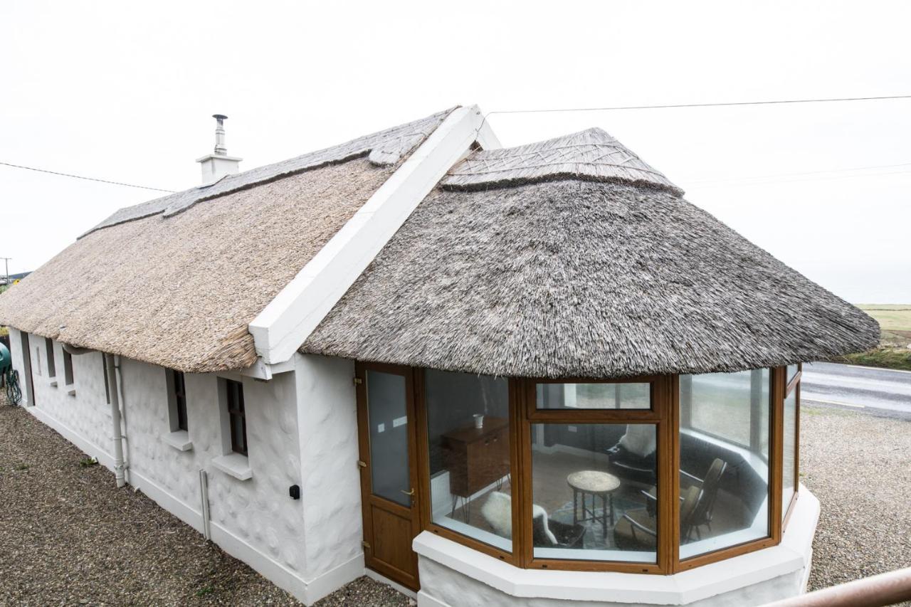 Storytellers Cottage Ballycotteen Екстериор снимка